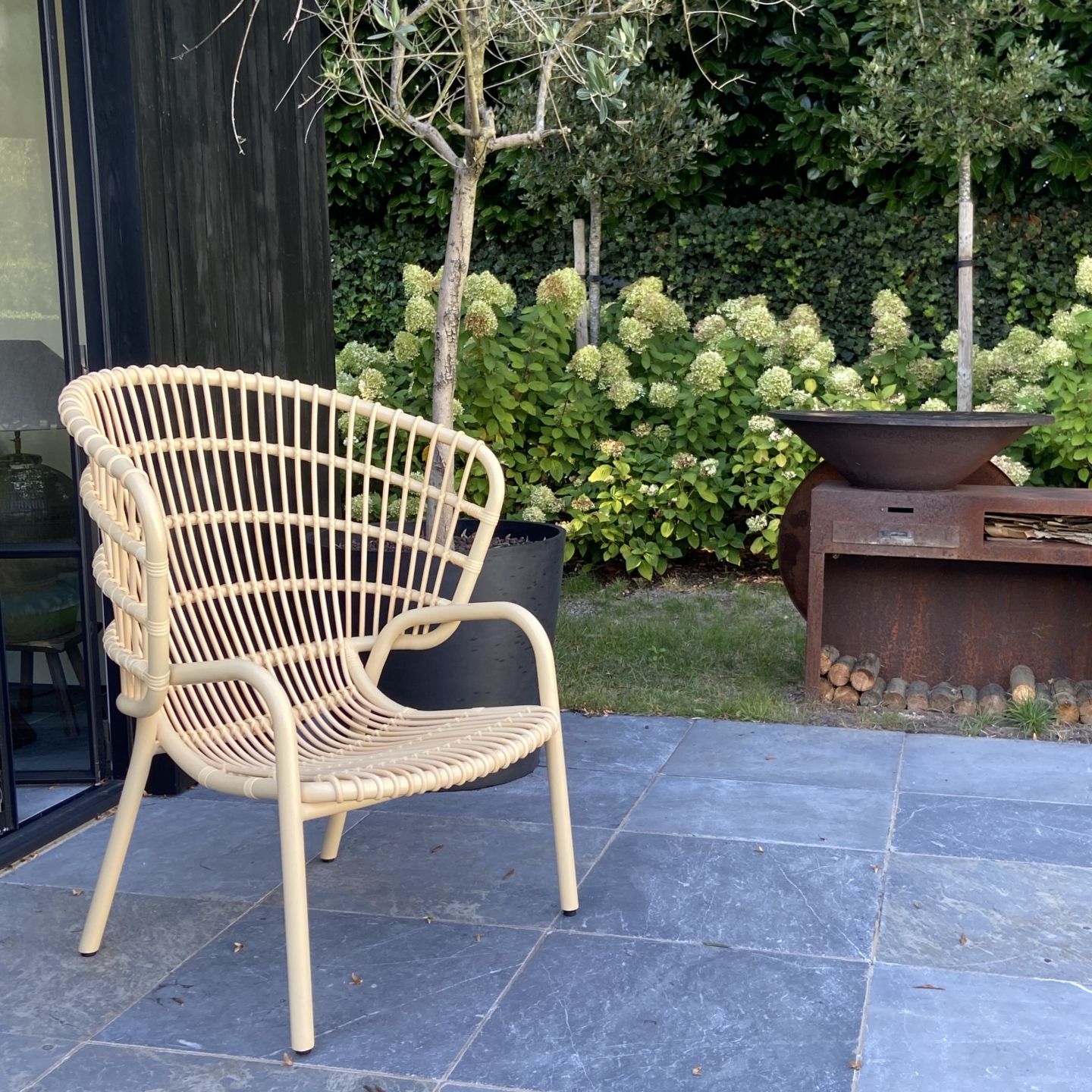 Tembo highback outdoor